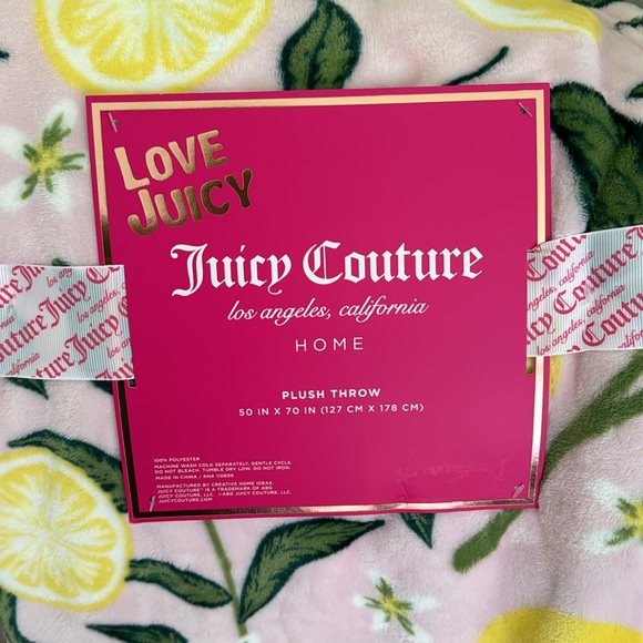 Juicy Couture Plush Throw Blanket with Lemons - NWT - Picture 3 of 7